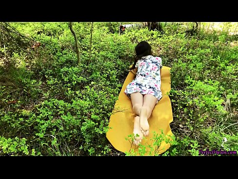 ❤️ Mgeni kwenye Tinder Anajichua Pussy Yangu na Kutombana kwa shauku msituni Pono ❌️❤